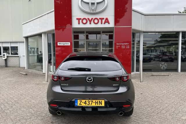Mazda 3 (2023) thumbnail 4
