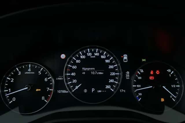 Mazda 3 (2023) thumbnail 10