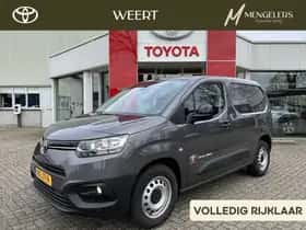 Toyota Proace (2023)