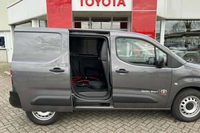 Toyota Proace (2023) thumbnail 18