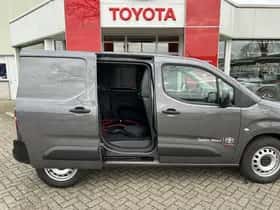 Toyota Proace (2023) thumbnail 18