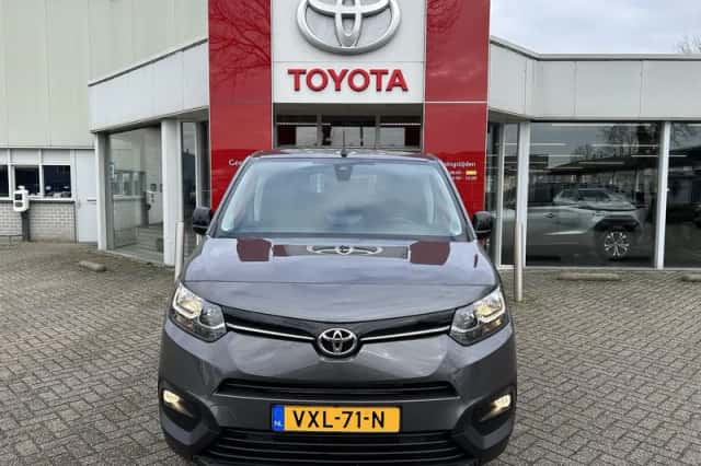 Toyota Proace (2023) thumbnail 6
