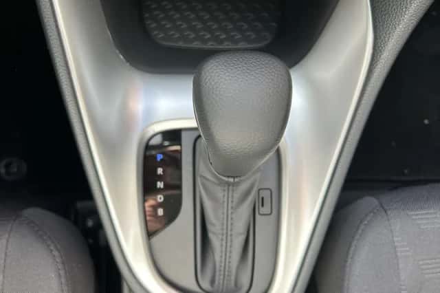 Toyota Yaris (2025) thumbnail 11