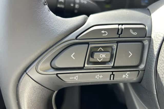 Toyota Yaris (2025) thumbnail 16