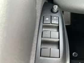 Toyota Yaris (2025) thumbnail 17
