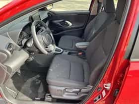 Toyota Yaris (2025) thumbnail 7