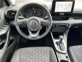 Toyota Yaris (2025) thumbnail 10