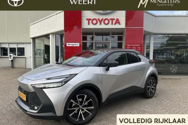 Toyota C-HR (2025) thumbnail 1