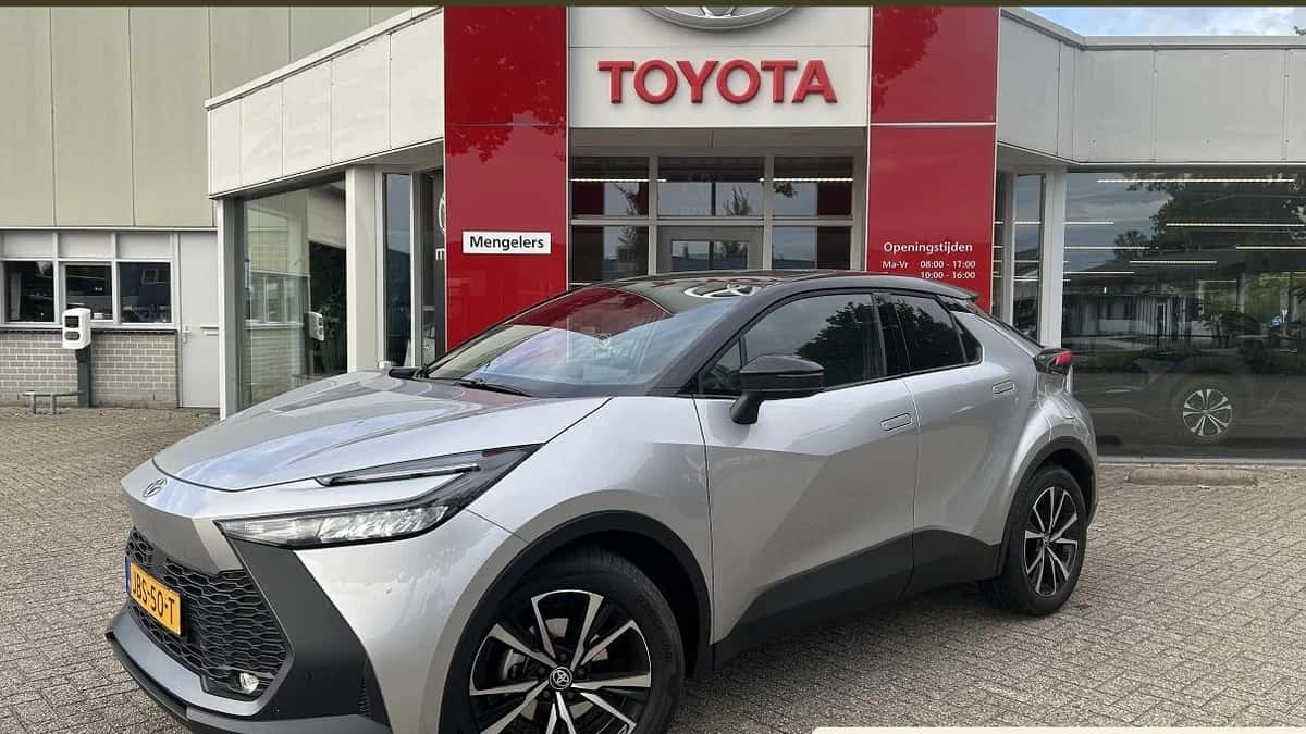 Toyota C-HR (2025) — foto 1