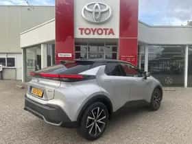Toyota C-HR (2025) thumbnail 3