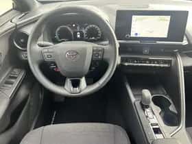 Toyota C-HR (2025) thumbnail 9