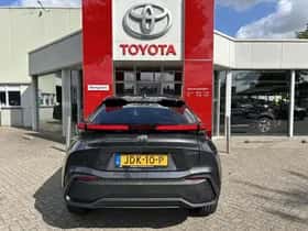 Toyota C-HR (2025) thumbnail 4
