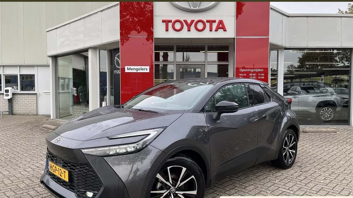 Toyota C-HR (2025) — foto 1