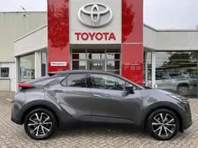 Toyota C-HR (2025) thumbnail 5