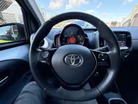 Toyota Aygo (2021) thumbnail 16