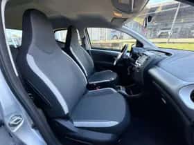 Toyota Aygo (2021) thumbnail 30