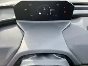 Toyota bZ4X (2026) thumbnail 11