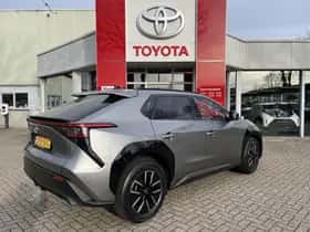 Toyota bZ4X (2026) thumbnail 3