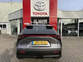 Toyota bZ4X (2026) thumbnail 4