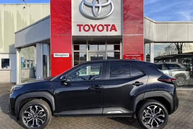Toyota Yaris Cross (2025) thumbnail 2