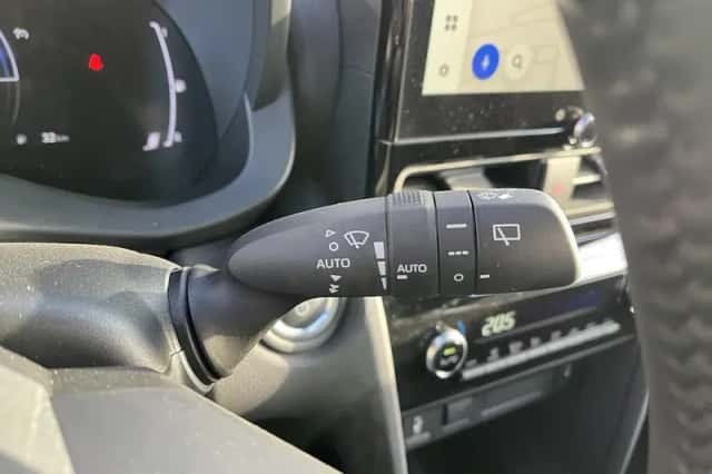 Toyota Yaris Cross (2025) thumbnail 19