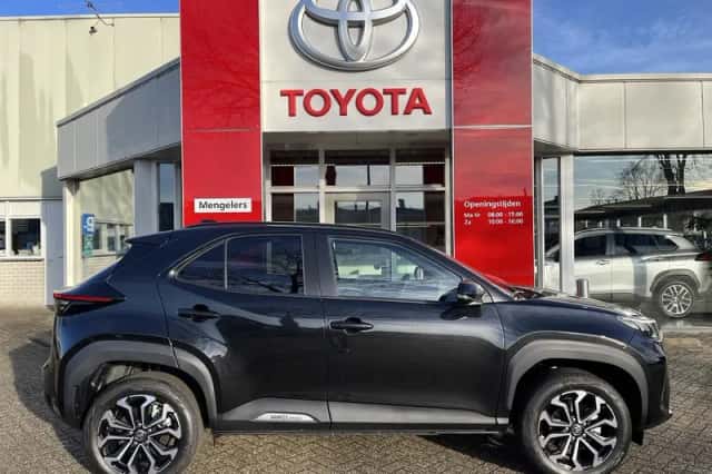 Toyota Yaris Cross (2025) thumbnail 5