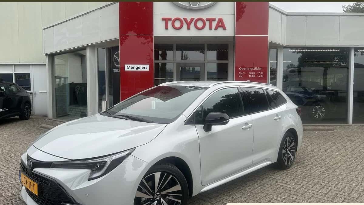 Toyota Corolla (2025) — foto 1