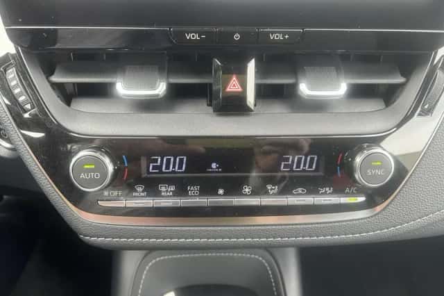 Toyota Corolla (2025) thumbnail 12