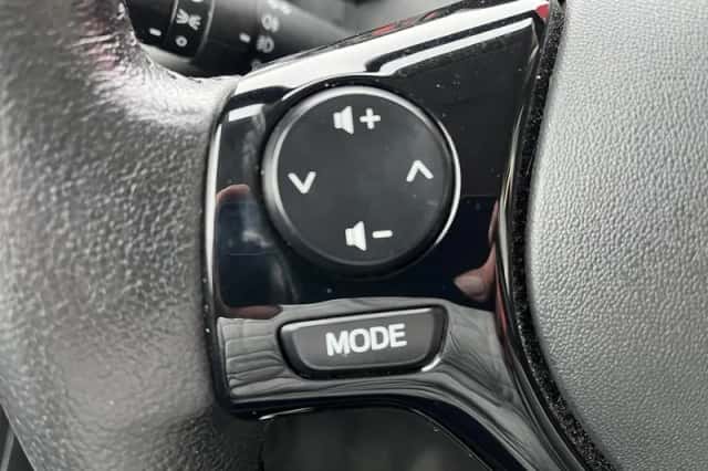 Toyota Aygo (2018) thumbnail 16