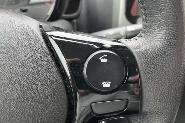 Toyota Aygo (2018) thumbnail 17