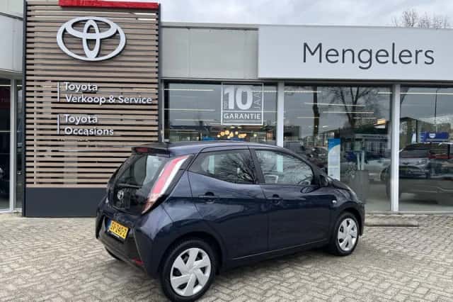 Toyota Aygo (2018) thumbnail 3