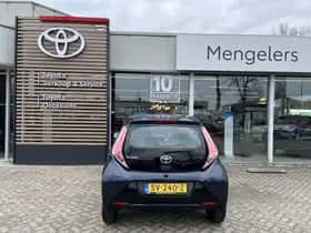 Toyota Aygo (2018) thumbnail 4