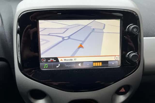 Toyota Aygo (2018) thumbnail 10