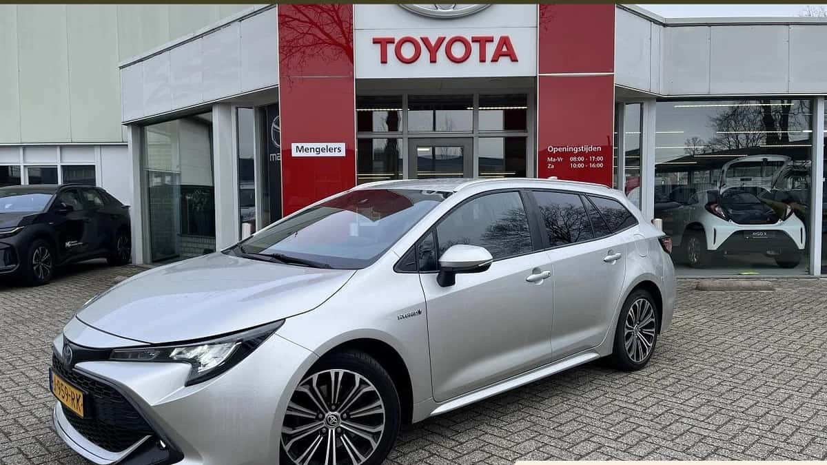 Toyota Corolla (2021) — foto 1