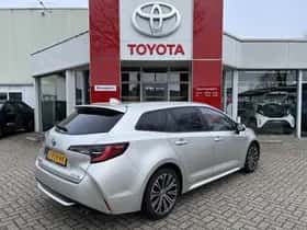Toyota Corolla (2021) thumbnail 3