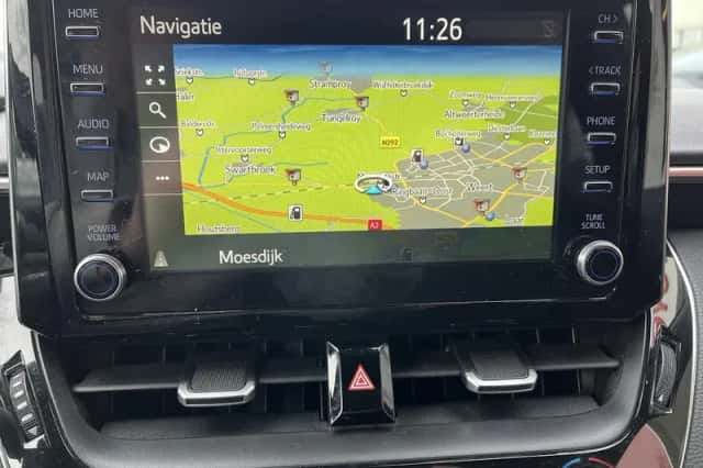 Toyota Corolla (2021) thumbnail 6