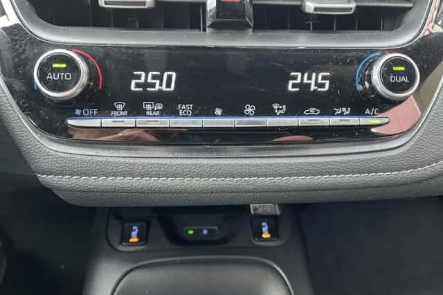Toyota Corolla (2021) thumbnail 7