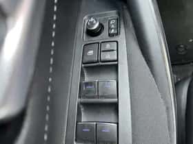 Toyota Corolla (2021) thumbnail 8