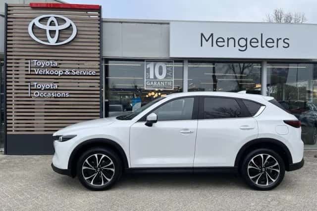 Mazda CX-5 (2023) thumbnail 2
