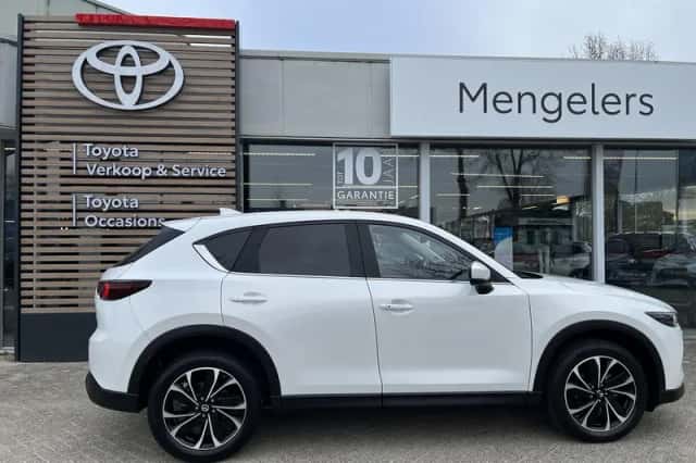 Mazda CX-5 (2023) thumbnail 5