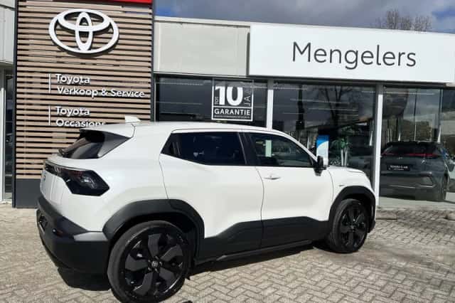 Toyota Urban Cruiser (2026) thumbnail 3
