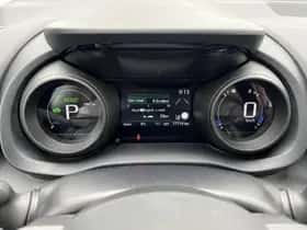 Toyota Yaris (2022) thumbnail 11