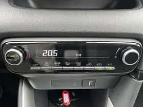 Toyota Yaris (2022) thumbnail 15