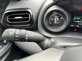 Toyota Yaris (2022) thumbnail 16