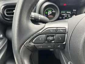 Toyota Yaris (2022) thumbnail 17
