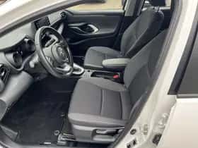 Toyota Yaris (2022) thumbnail 7