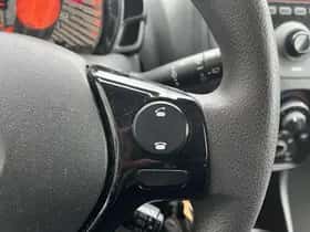 Toyota Aygo (2020) thumbnail 13