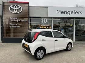Toyota Aygo (2020) thumbnail 3