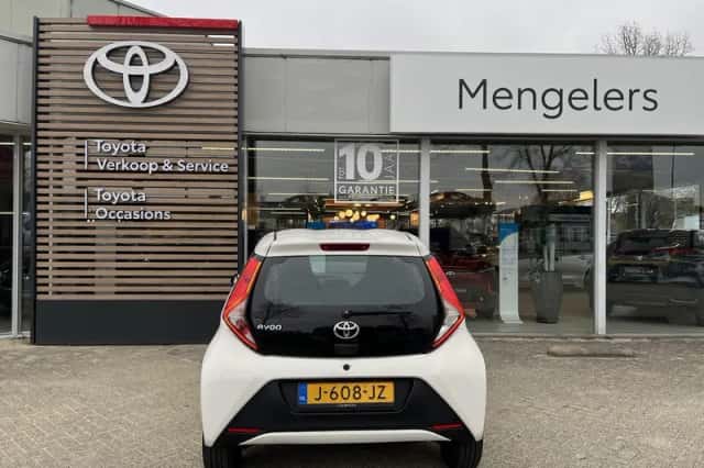 Toyota Aygo (2020) thumbnail 4