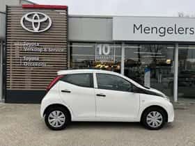 Toyota Aygo (2020) thumbnail 5
